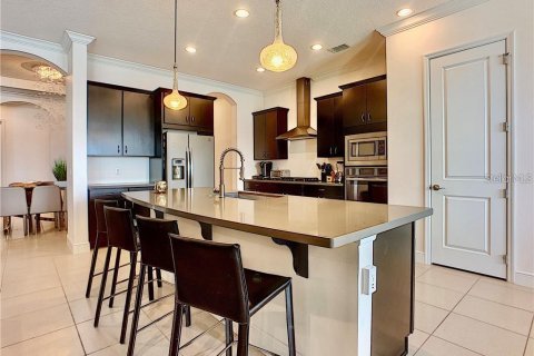 House in Winter Garden, Florida 4 bedrooms, 320.05 sq.m. № 2384395 - photo 4