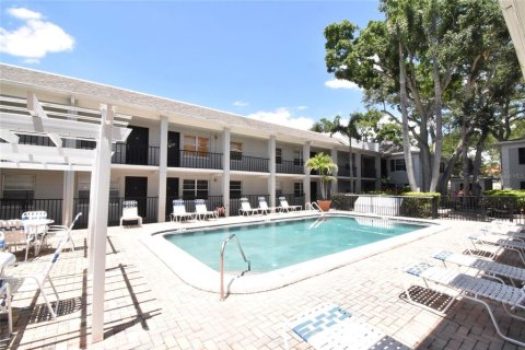 Condo in Tampa, Florida, 1 bedroom № 2258812 - photo 19