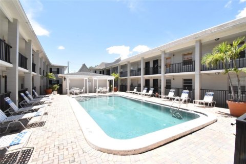 Condo in Tampa, Florida, 1 bedroom № 2258812 - photo 17