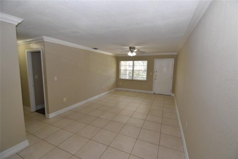 Condo in Tampa, Florida, 1 bedroom № 2258812 - photo 16