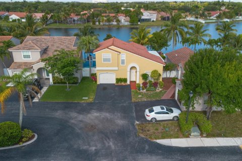 Casa en venta en Sunrise, Florida, 3 dormitorios, 132.2 m2 № 1936904 - foto 3