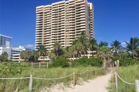 Copropriété à vendre à Miami Beach, Floride: 2 chambres № 1727887 - photo 24