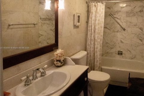 Copropriété à vendre à Miami Beach, Floride: 2 chambres № 1727887 - photo 13