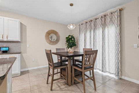 Villa ou maison à vendre à Lakeland, Floride: 4 chambres, 248.42 m2 № 2432789 - photo 12