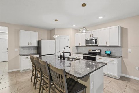 Villa ou maison à vendre à Lakeland, Floride: 4 chambres, 248.42 m2 № 2432789 - photo 10