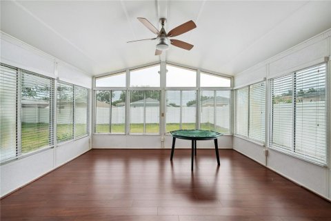 House in Casselberry, Florida 4 bedrooms, 182 sq.m. № 1821324 - photo 4