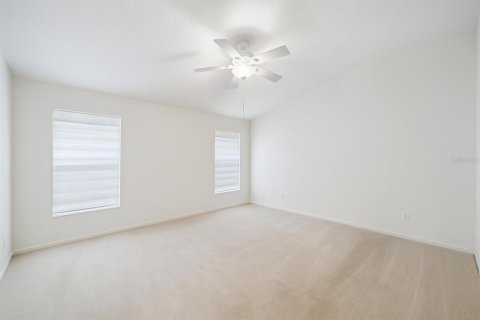 House in Casselberry, Florida 4 bedrooms, 182 sq.m. № 1821324 - photo 5