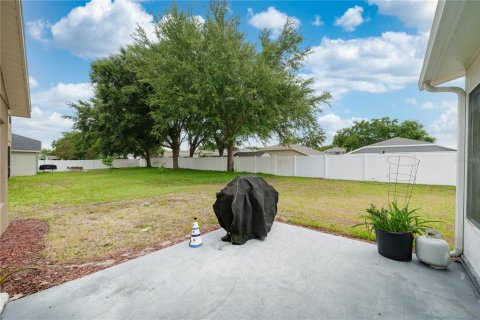 House in Casselberry, Florida 4 bedrooms, 182 sq.m. № 1821324 - photo 13