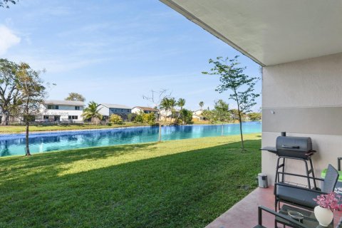 Condominio en venta en Sunrise, Florida, 1 dormitorio, 69.12 m2 № 1730797 - foto 9