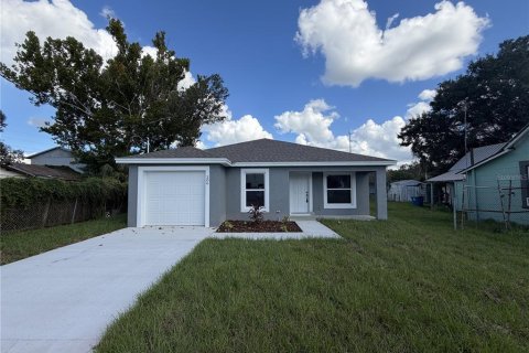 Casa en Mulberry, Florida 3 dormitorios, 108.97 m2 № 2425751