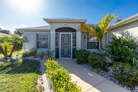 Villa ou maison à vendre à North Port, Floride: 3 chambres, 114.55 m2 № 1914254 - photo 3