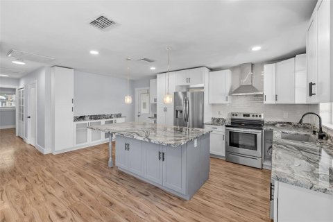 Купить виллу или дом в Тампа, Флорида 3 комнаты, 130.06м2, № 2150869 - фото 8