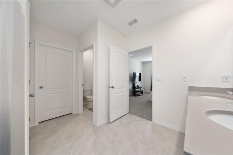 Casa en venta en Umatilla, Florida, 4 dormitorios, 173.45 m2 № 2218302 - foto 29