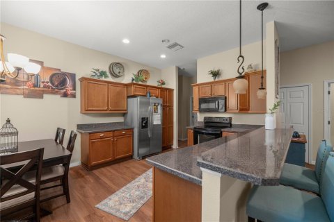 Condo in Ocala, Florida, 2 bedrooms № 2201524 - photo 12
