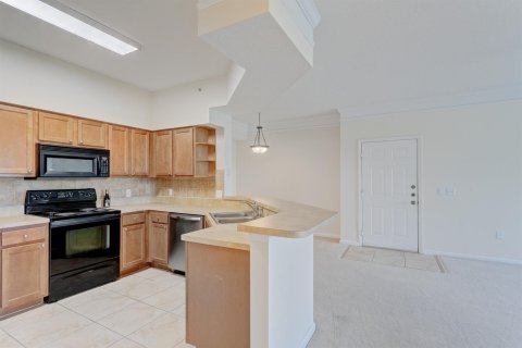 Condominio en alquiler en Palm Beach Gardens, Florida, 1 dormitorio, 78.6 m2 № 2087844 - foto 6