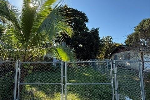 Купить виллу или дом в Флорида-Сити, Флорида 3 спальни, 104.05м2, № 1997692 - фото 3