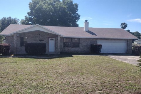 Villa ou maison à Summerfield, Floride 3 chambres, 131.36 m2 № 2348343