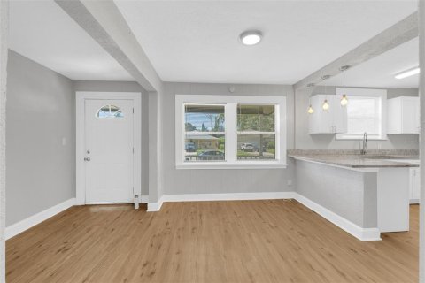 Villa ou maison à louer à Orlando, Floride: 3 chambres, 81.29 m2 № 1915011 - photo 3