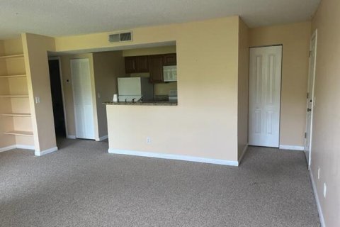 Copropriété à louer à Pompano Beach, Floride: 1 chambre, 72.93 m2 № 2180805 - photo 17