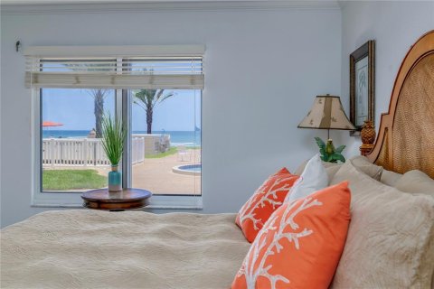 Condo in New Smyrna Beach, Florida, 2 bedrooms № 2217138 - photo 25