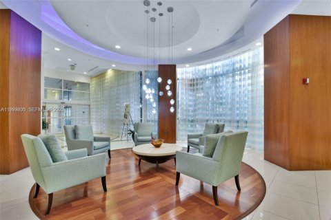 Copropriété à louer à Miami Beach, Floride: 2 chambres, 124.49 m2 № 1997074 - photo 4