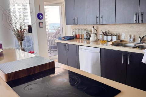 Copropriété à louer à Miami Beach, Floride: 2 chambres, 124.49 m2 № 1997074 - photo 9