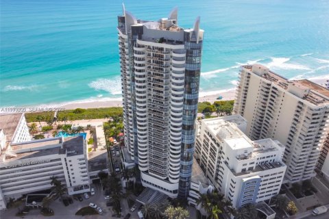 Copropriété à louer à Miami Beach, Floride: 2 chambres, 124.49 m2 № 1997074 - photo 2