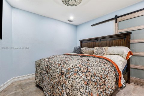 Casa en venta en Doral, Florida, 4 dormitorios, 256.69 m2 № 1975659 - foto 16