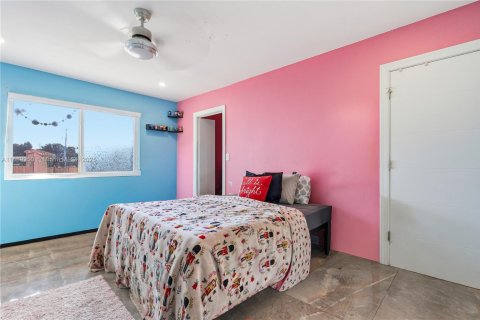 Casa en venta en Doral, Florida, 4 dormitorios, 256.69 m2 № 1975659 - foto 23