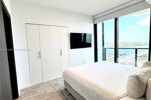 Condo in Miami, Florida, 1 bedroom  № 1998898 - photo 24