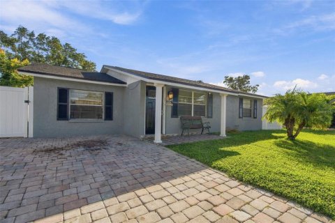 Casa en venta en Tampa, Florida, 4 dormitorios, 114.83 m2 № 2428956 - foto 3