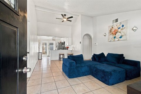 Casa en venta en Tampa, Florida, 4 dormitorios, 114.83 m2 № 2428956 - foto 13
