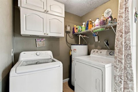 Casa en venta en Tampa, Florida, 4 dormitorios, 114.83 m2 № 2428956 - foto 25