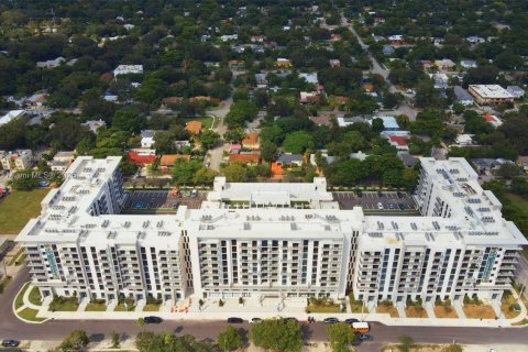 Villa ou maison à louer à North Miami, Floride: 1 chambre, 47955.41 m2 № 1963888 - photo 2