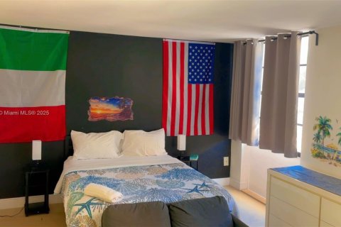 Condominio en venta en Miami Beach, Florida, 37.16 m2 № 1874761 - foto 4