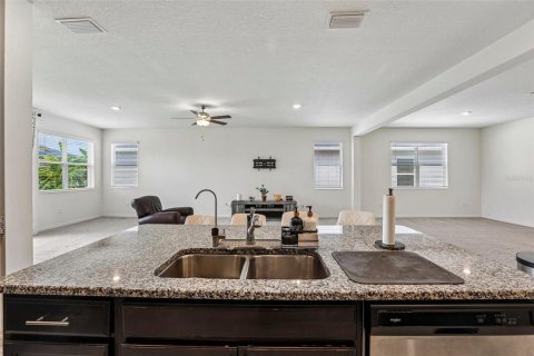 Villa ou maison à vendre à Seffner, Floride: 4 chambres, 216.28 m2 № 2398546 - photo 14