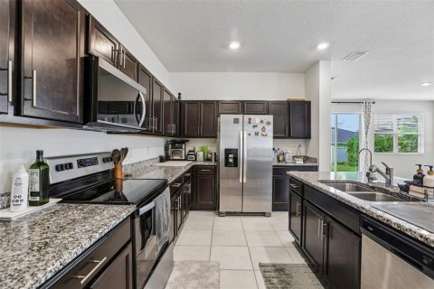 Villa ou maison à vendre à Seffner, Floride: 4 chambres, 216.28 m2 № 2398546 - photo 13