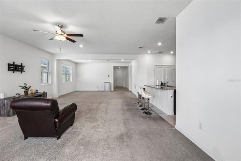 Villa ou maison à vendre à Seffner, Floride: 4 chambres, 216.28 m2 № 2398546 - photo 6