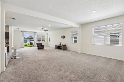 Villa ou maison à vendre à Seffner, Floride: 4 chambres, 216.28 m2 № 2398546 - photo 9