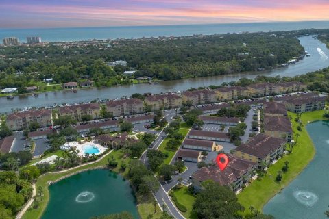 Condominio en venta en Palm Coast, Florida, 3 dormitorios, 127.93 m2 № 1903947 - foto 1