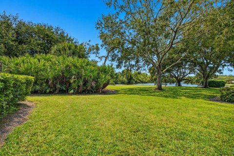 Townhouse in Palm Beach Gardens, Florida 3 bedrooms, 138.24 sq.m. № 2399732 - photo 2