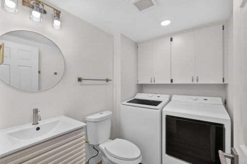 Townhouse in Palm Beach Gardens, Florida 3 bedrooms, 138.24 sq.m. № 2399732 - photo 28