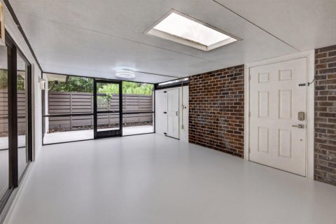 Townhouse in Palm Beach Gardens, Florida 3 bedrooms, 138.24 sq.m. № 2399732 - photo 7