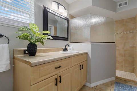 House in Port Charlotte, Florida 3 bedrooms, 211.54 sq.m. № 1914224 - photo 20