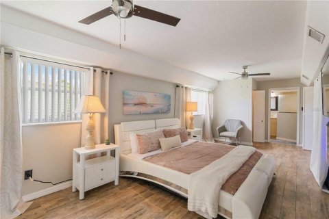 House in Port Charlotte, Florida 3 bedrooms, 211.54 sq.m. № 1914224 - photo 17