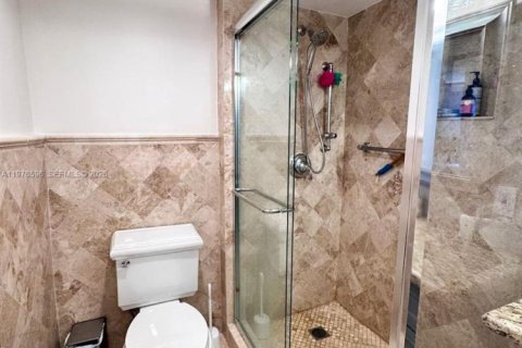 Copropriété à louer à Sunny Isles Beach, Floride: 1 chambre, 115.2 m2 № 2040521 - photo 12