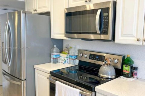 Copropriété à louer à Sunny Isles Beach, Floride: 1 chambre, 115.2 m2 № 2040521 - photo 6