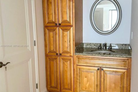 Copropriété à louer à Sunny Isles Beach, Floride: 1 chambre, 115.2 m2 № 2040521 - photo 13