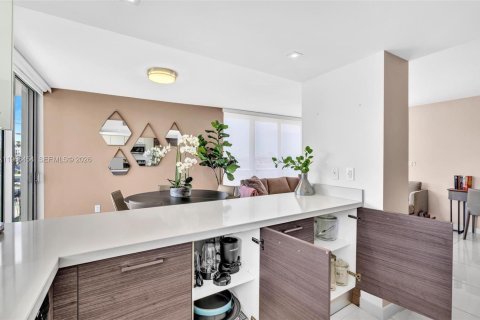 Copropriété à louer à Bay Harbor Islands, Floride: 2 chambres, 106.84 m2 № 2029636 - photo 22