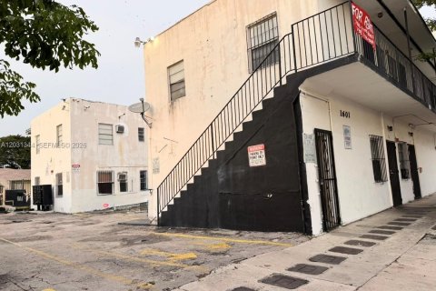 Apartamento en Miami, Florida 1 dormitorio, 1034.19 m2 № 2242460